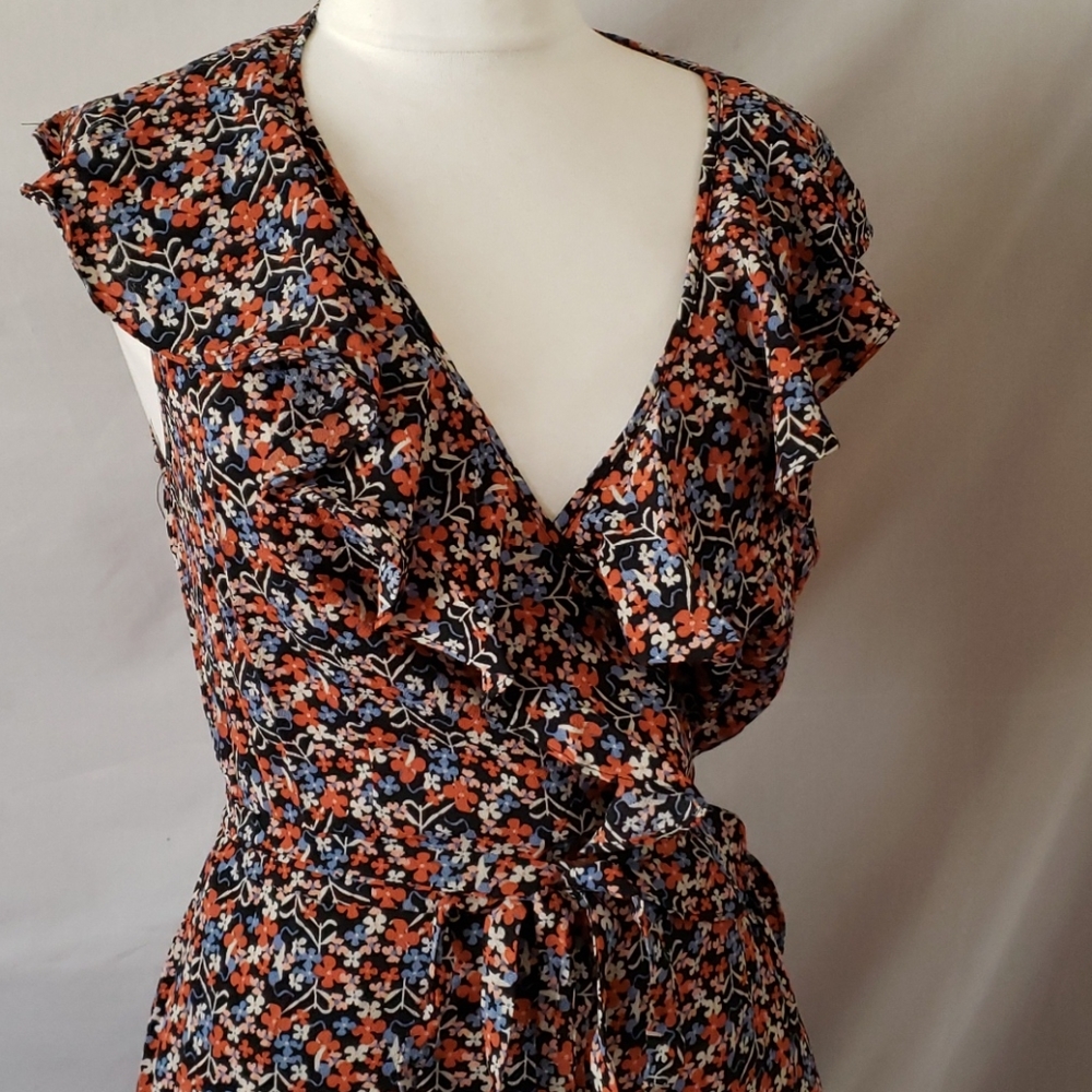 Max Studio Patterned Ruffle Wrap Midi Dress - Picture 3 of 12